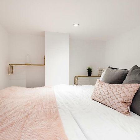 Stylish Hyde Park Apartment Londen Buitenkant foto